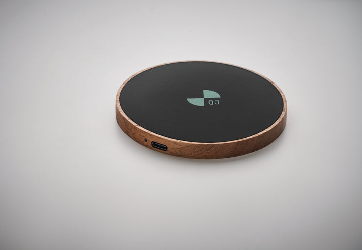 Wireless charger in acacia wood – ACAWAI